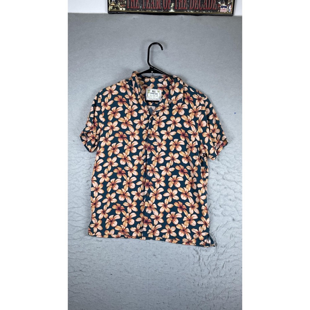 MBX Shirt Mens Small Green Floral Hawaiian Short Sleeve Button Front Casual